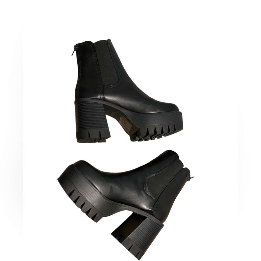 Madden girl platform boots